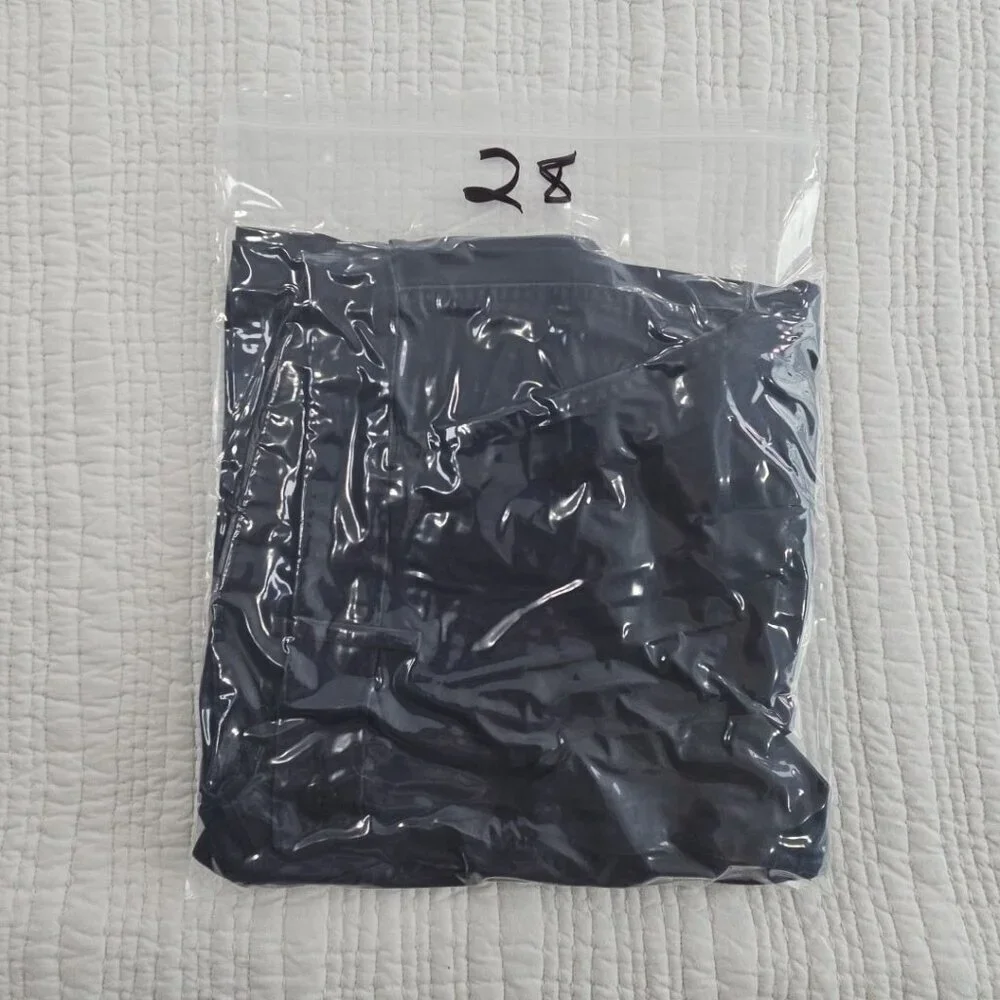 Levi's Carrier Cargo‎ Shorts Men's 40 Navy Blue 13